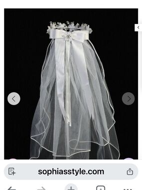 White Bridal Crown Veil with Ribbon Bow